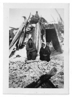Cree couple in front of Aksiigan